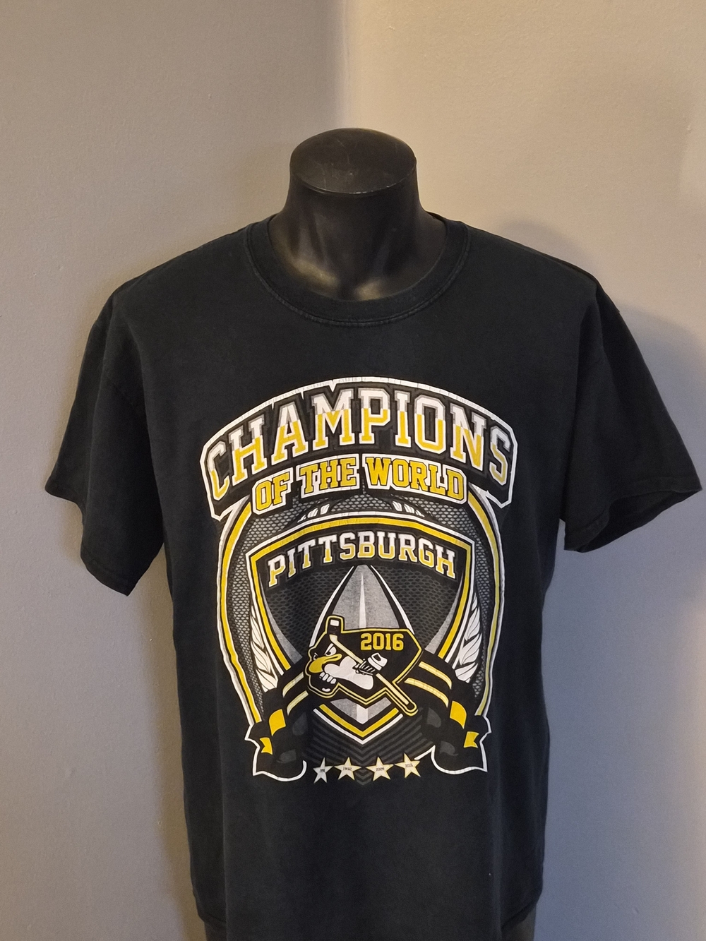 Penguins Champions of the World 2016 Graphic Tee